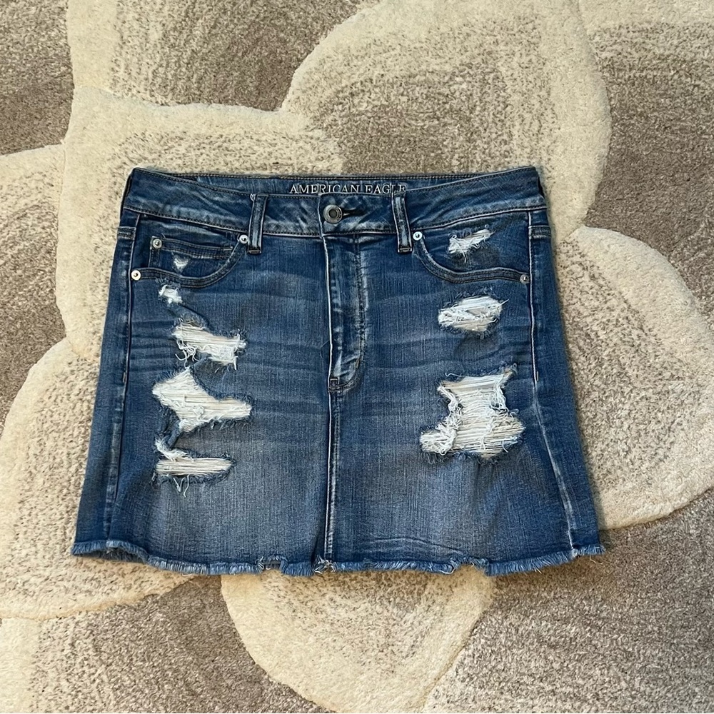 American Eagle Outfitters distressed jean skirt women’s size 12